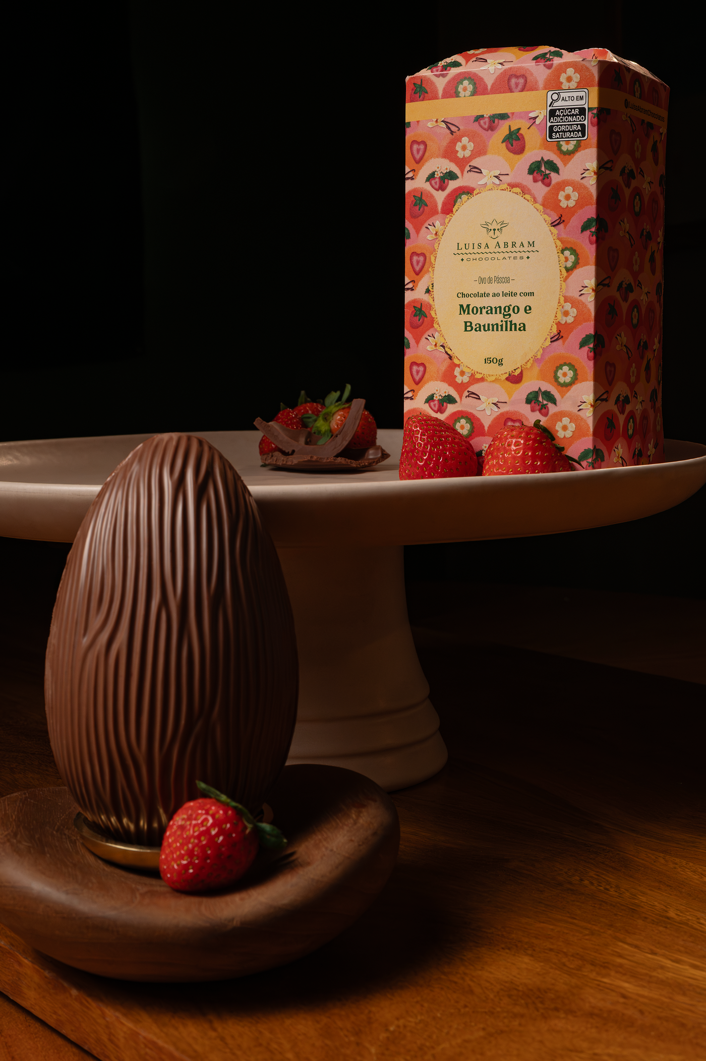 Ovo de Páscoa ao Leite com Morango e Baunilha