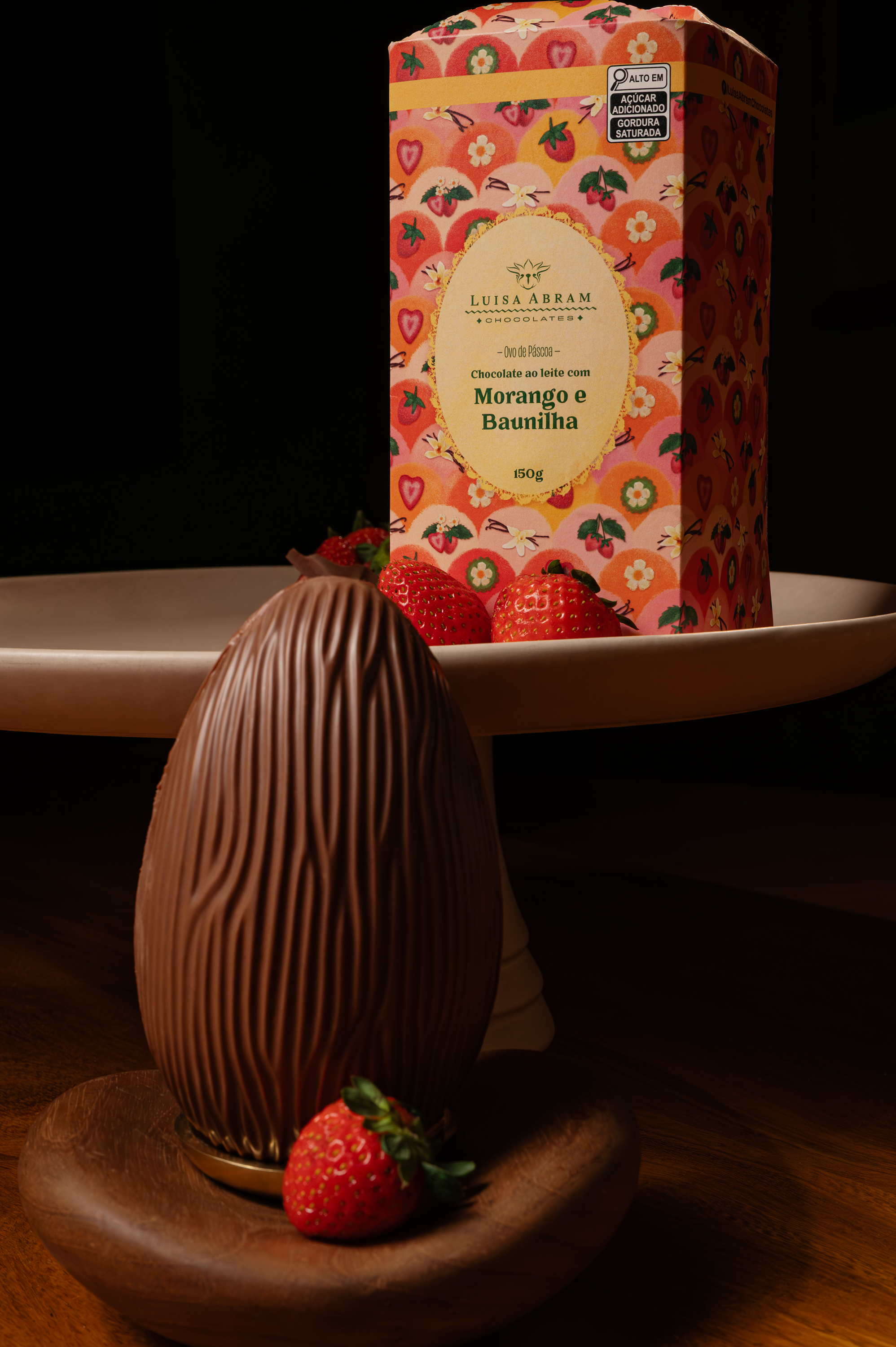 Ovo de Páscoa ao Leite com Morango e Baunilha